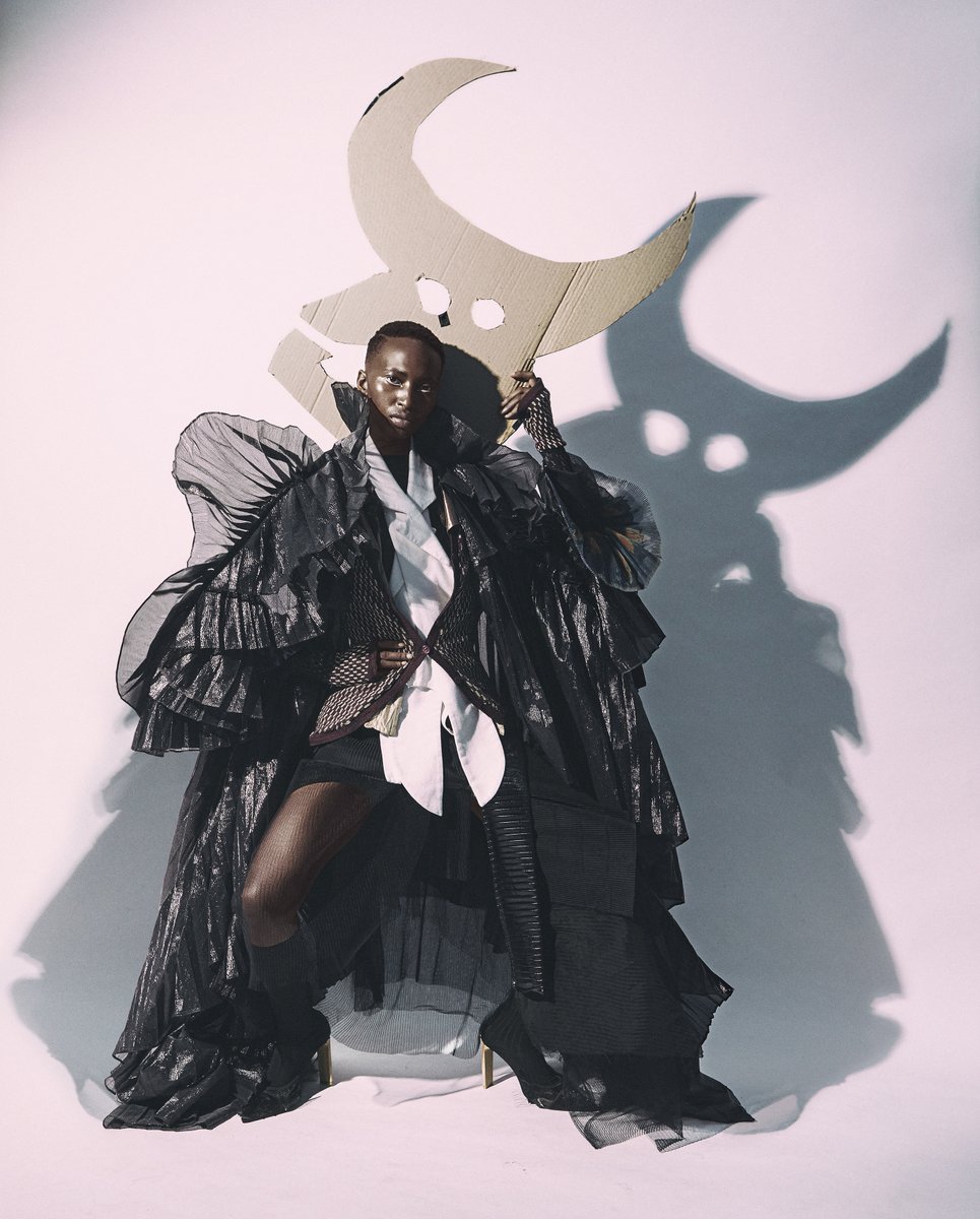 .<a href="/justindingwall/">Justin Dingwall</a>'s editorial is inspired by Picasso's Still Life with Bull Skull: "The concept was to explore how Africa inspired Picasso and to reinterpret his work to create a photographic series that captures the energy and emotion his paintings evoke." on.be.net/35ExZq9