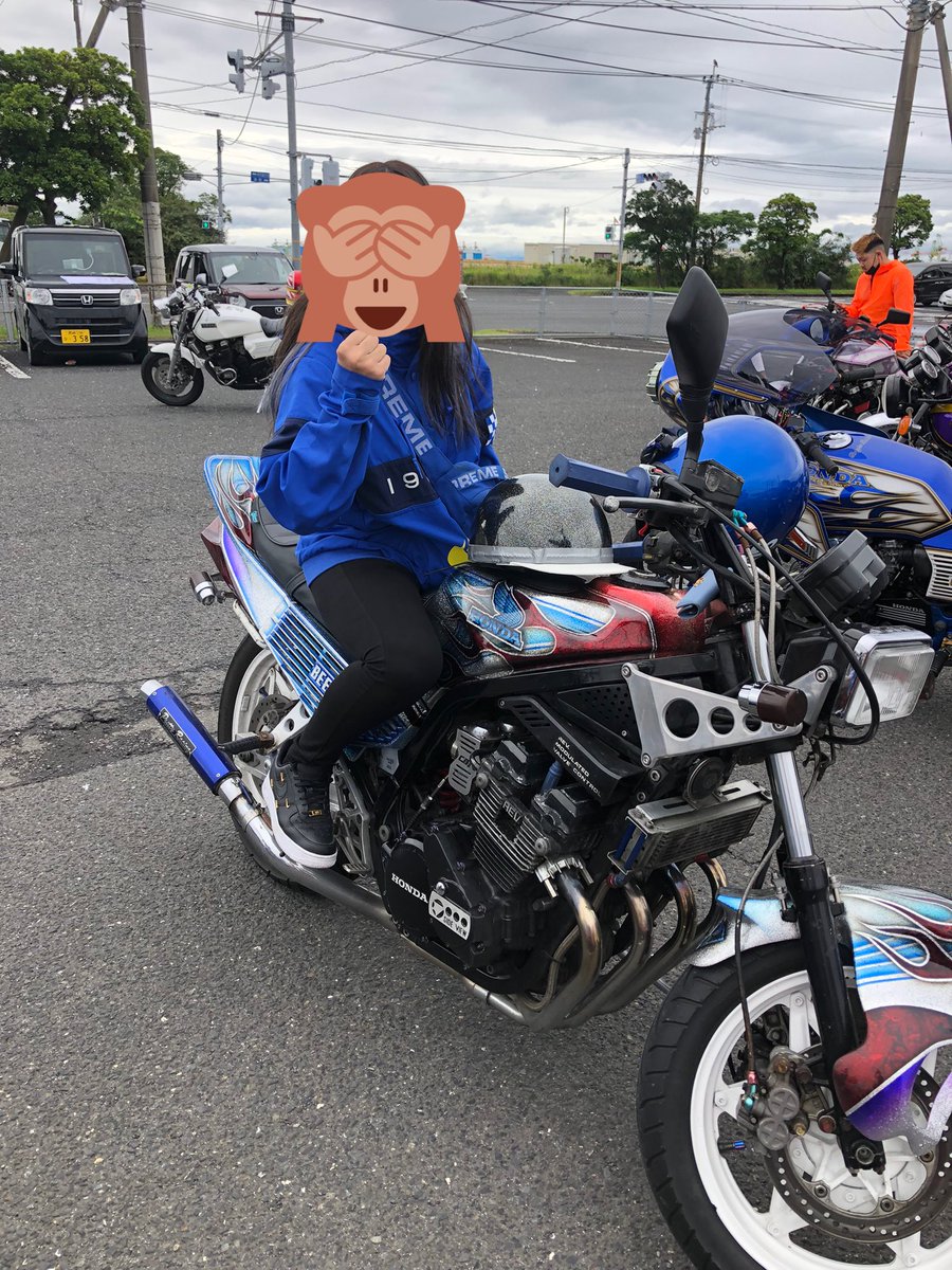 たかちゃんtb ツーリングに来てた可愛い女性達のバイク 自分のバイクと女性達のバイク以外は撮ってません すいません笑笑