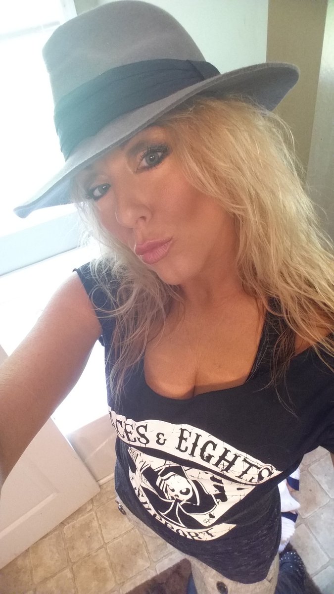 Rocking my old BCW merch today! Whatever people say about <a href="/SinisterlyRich/">Ricky Rhodes</a> as a promoter, he was cool with me and my crew wrestling drunk off our tits, so he's A-OK in my book!