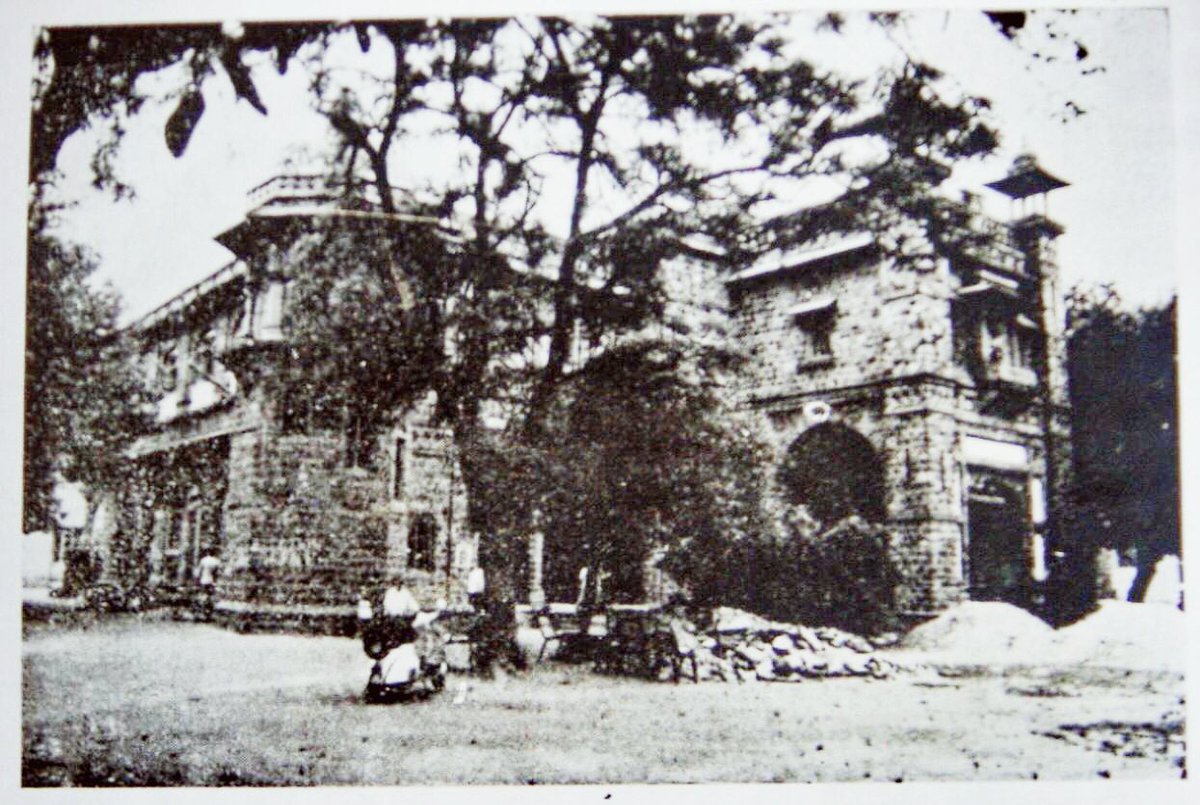 An archival photo of the St. Stephen’s College in Delhi 

@msisodia @abhinandita_m @AtishiAAP @StStephensClg @ShashiTharoor @BDUTT @karunanundy @iKabirBedi @RichaChadha @konkonas @GhoshAmitav 

#delhiuniversity #delhiuniversitynorthcampus  #ststephens #historyofdelhi