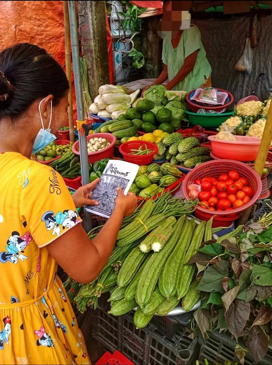 swal_lay's tweet photo. Pro democracy young people in Shwepyithar Township distributed anti military articles,Molotov leaflets at the market and YBS bus. 
#DreadfulCovidAmidMilitaryCoup 
#June29Coup 
#WhatsHappeningInMyanmar https://t.co/q1rxPr1bqO
