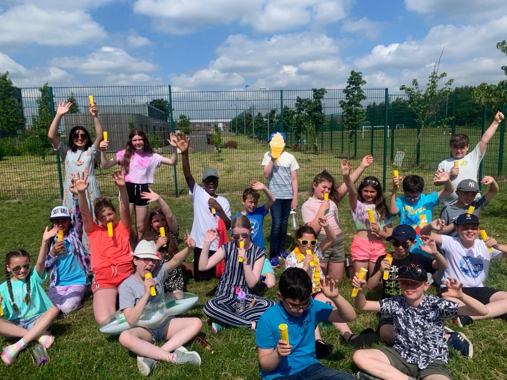 P6Calderwood's tweet photo. You can't buy happiness, but you can buy ice cream ... and that's pretty much the same thing🍦🌞😁. #summerfun #summer #icecream https://t.co/hB9xx7jVtt