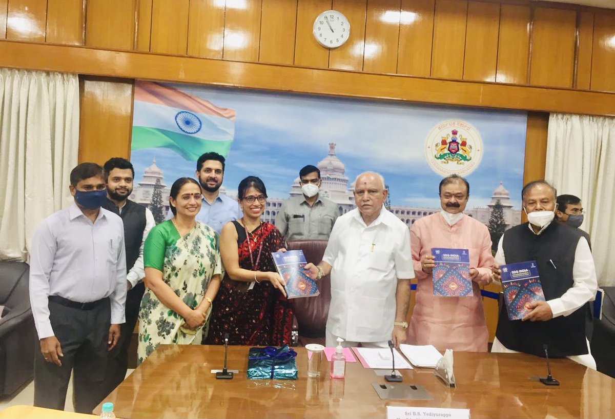 SanyuktaSam1's tweet image. #SDGIndiaIndex In focus in #Karnataka !
Insightful discussions with @CMofKarnataka and senior ministers on priority #SDGs: education, nutrition, sustainable production, and #MPI-multidimensional poverty- action to propel the State towards the top in realising the @GlobalGoalsUN