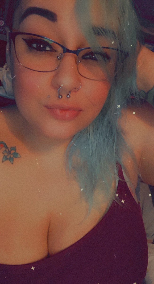 kitty_lynne00's tweet photo. Do you love a girl who wears glasses? π₯Ίπ #hotnerd #sexybbw #latenightlook #hotgirlwithglasses #ofgirl #onlyfanz #bbwof #onlyfansbbw #bigandbeautiful #contentseller #46dds #subscribetome #cashappme $kittylynne00 https://t.co/eg1AvtOkwz