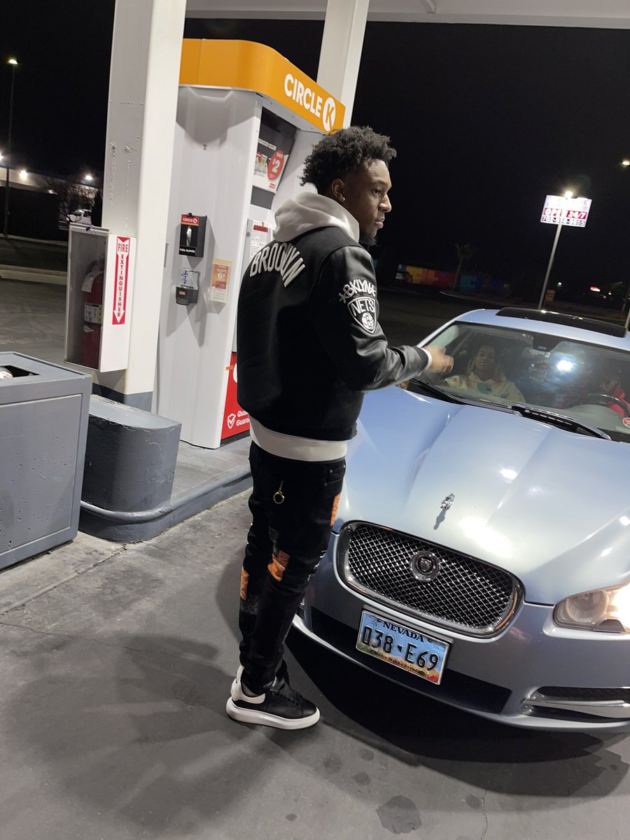 Streeetchhh's tweet photo. Just sayin nat shit different you know?🖤 https://t.co/SbCfrFLqB4
