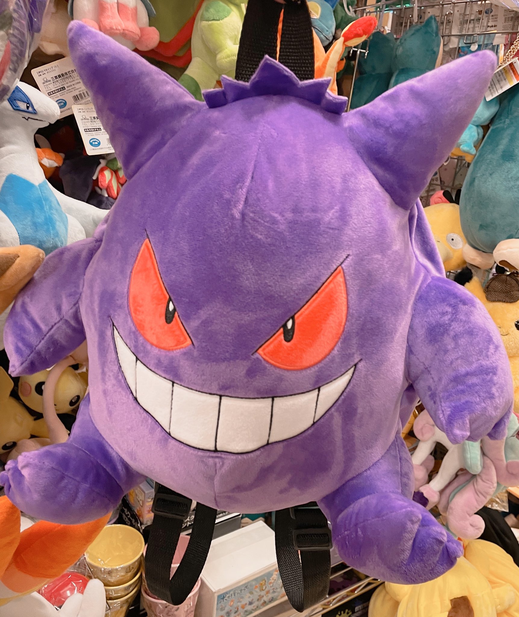 ヴィレッジヴァンガードゆめタウン久留米 かわいいかわいいポケモンぬいぐるみリュック種類が増えました かわいいいいい 肩紐は調節ができるので自分の好みの長さに合わせられます ポケモン ポケットモンスター ゲンガー