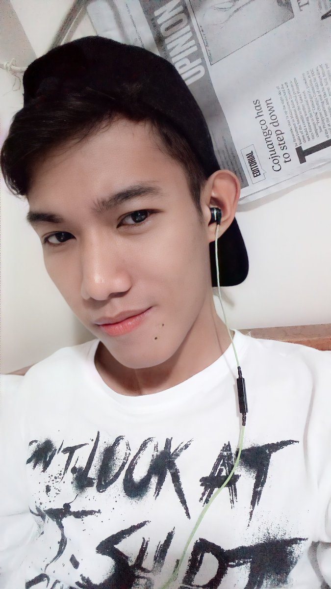 mikeesibayan's tweet photo. I'm unusual. Not so typical. Way too smart to be waiting around 🧏‍♂️ https://t.co/sdaaCJIVwm