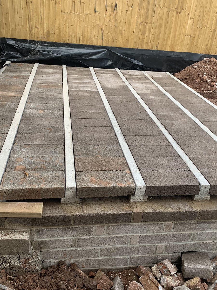 MS_Stumbling's tweet photo. When your customer is a civil engineer and they design quite possibly the strongest patio base in the world for you to construct π³π·ββοΈ#blockandbeam #builderslife https://t.co/8IG2aAHGqu