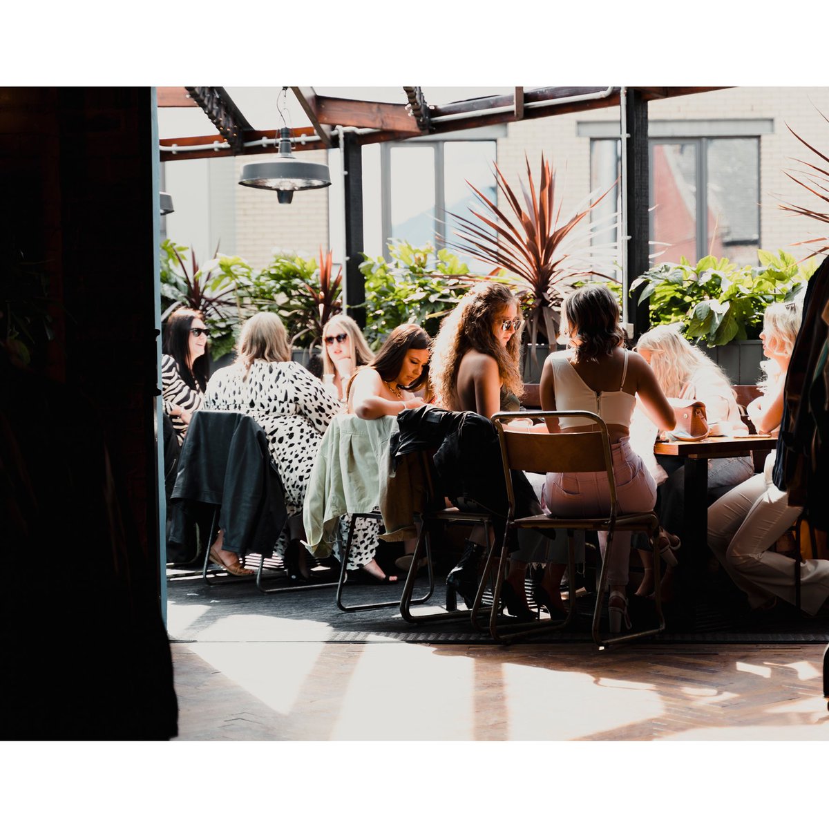 SUMMER DAZE - Join us for brunch this morning on our sun terrace, or pop in this afternoon for a ice cold beer or cocktail. Always a Chilled vibe down at Horti. Walk ins welcome or book via our website :)