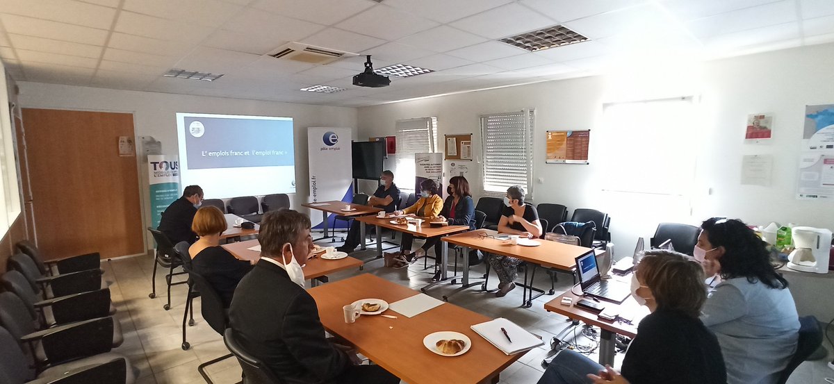 LEROYPASCALFT's tweet photo. Petit déjeuner à l'agence Pôle emploi de Pamiers avec les mairies Ariégeoises et le groupe Gascon pour une présentation de nos dispositifs et nos contrats aidés
#TousMobilisés #contratsaides #pec #afpr #poei https://t.co/SvfHdFhSRi