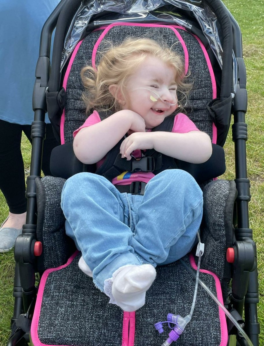SophieFrances11's tweet photo. The happiest littlest girl. Carries a lot but still enjoys life to the full π₯°π
#chd #rubinsteintaybisyndrome #epilepsy #lungdisease #kidneydisease #ketotichypoglycemia #feedingproblems #happy #fulloflove #smile #myheart #fulloflive https://t.co/K1vYCXyKHc