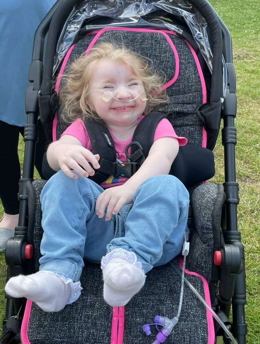 SophieFrances11's tweet photo. The happiest littlest girl. Carries a lot but still enjoys life to the full π₯°π
#chd #rubinsteintaybisyndrome #epilepsy #lungdisease #kidneydisease #ketotichypoglycemia #feedingproblems #happy #fulloflove #smile #myheart #fulloflive https://t.co/K1vYCXyKHc