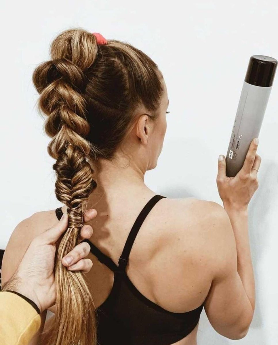 Termix's tweet photo. ¡CUANDO HACEMOS DEPORTE TAMBIÉN DEBEMOS CUIDARNOS EL PELO!

🔥En nuestro blog te explicamos cómo hacerlo: https://t.co/BwH3TVgc3N
📸 Pic by @VBarcino https://t.co/AwPIHJzAzs