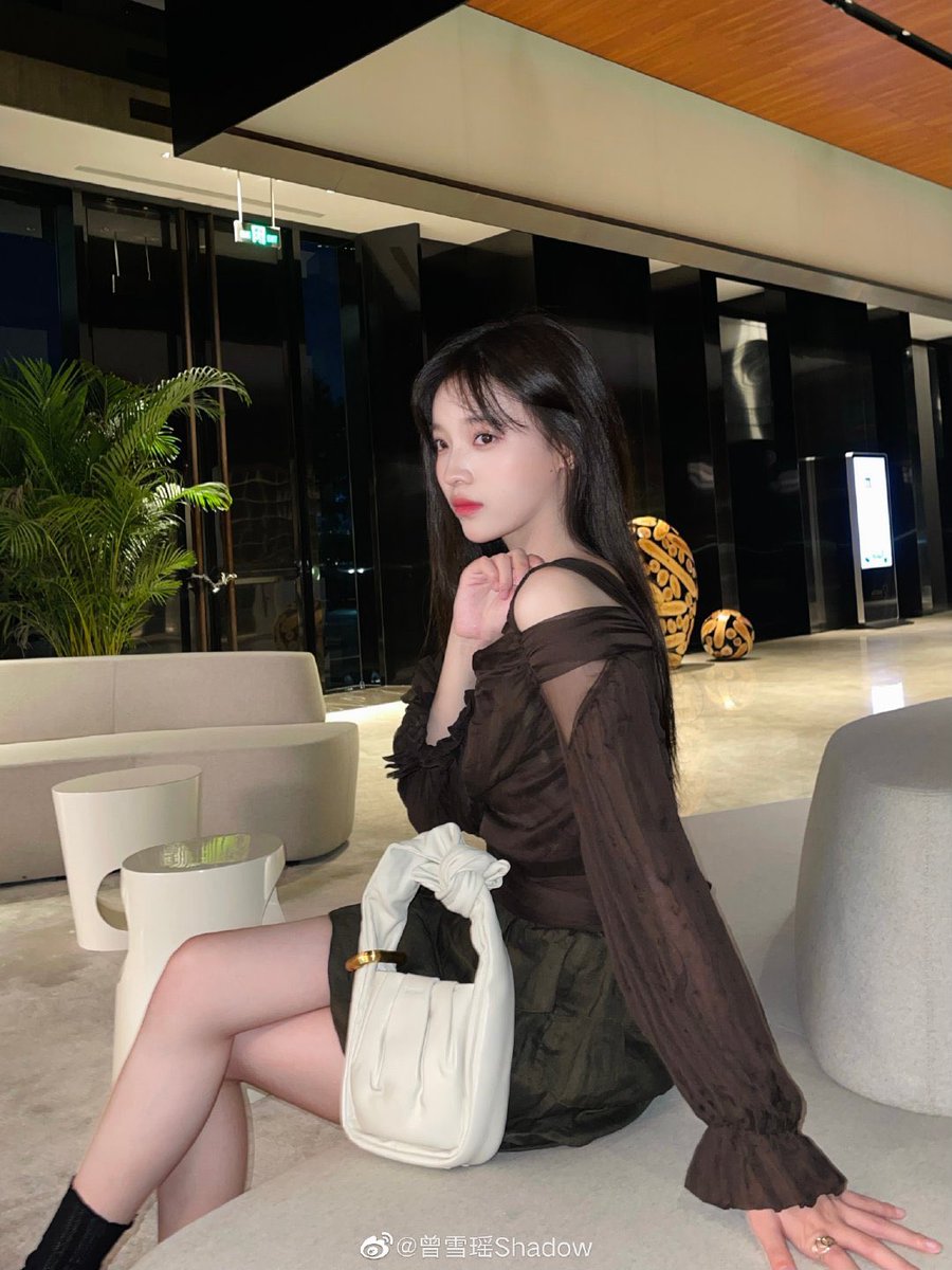 awinkarchive's tweet photo. 210629 ✩ zeng xueyao weibo update
"The diligent me updated again 📷."
#ZengXueyao #曾雪瑶 #awink https://t.co/QrWJ9r4b9E