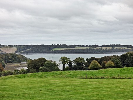 100daysout's tweet photo. 100 Days Out in Northern Ireland for great days out in 
#Antrim,#Armagh, #Derry, #Down, #Fermanagh, #Londonderry  and #Tyrone

https://t.co/ZxqtuT7ibU https://t.co/y7w43M2Lbe