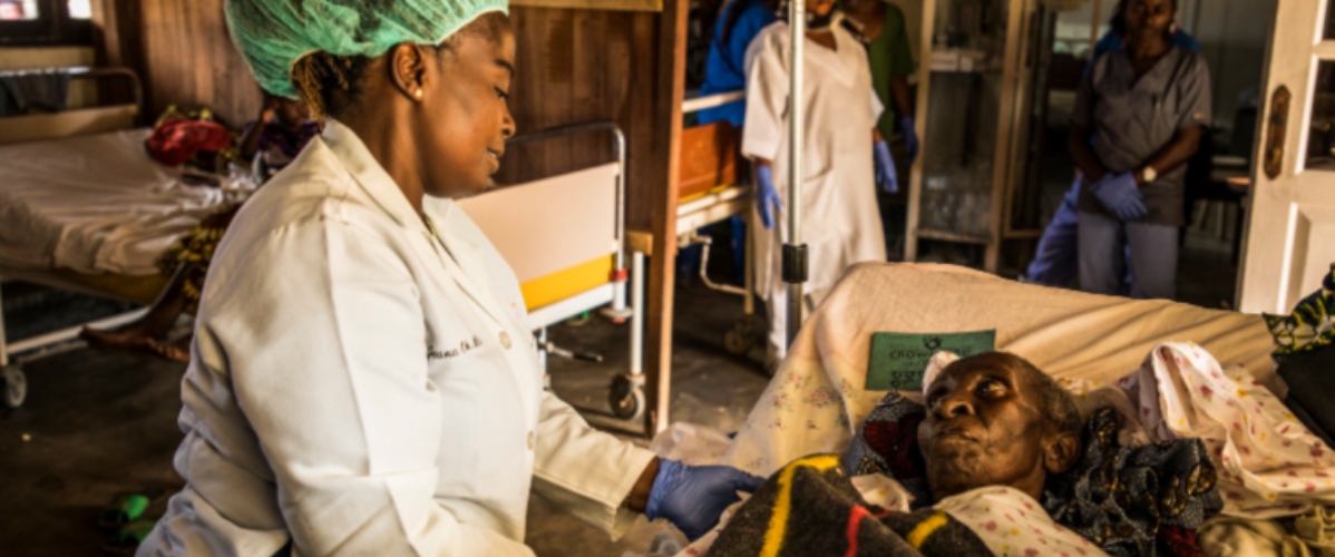 #COVID19 has exposed long-standing gaps in #AfricanHealth systems. What can be done to improve access? <a href="/Amref_Worldwide/">Amref Health Africa</a>'s Githinji Gitahi (<a href="/daktari1/">Dr Githinji Gitahi, MBS</a>) and <a href="/APHRC/">APHRC</a>'s Catherine Kyobutung (<a href="/CKyobutungi/">Dr. Catherine Kyobutungi Muzukulu wa Bityo</a>) answer YOUR questions below!
↪️debati.ng/Healthcare