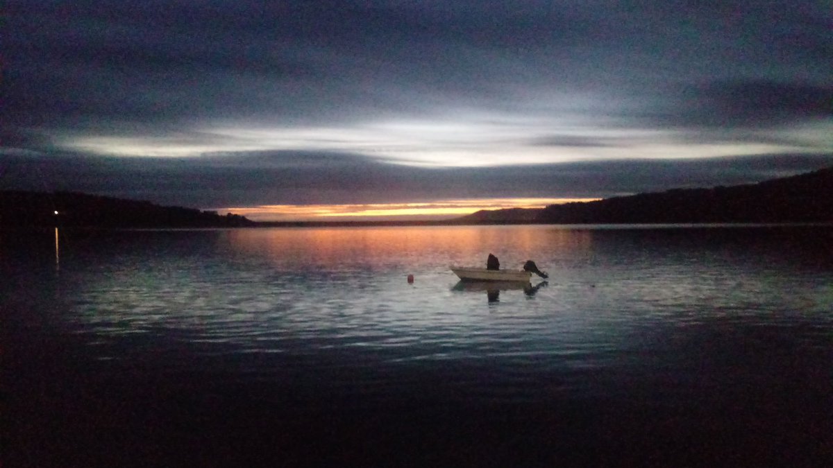 malonsoar's tweet image. Solo en la inmensidad de la noche.  Hace un año justo.  Ya se deslumbraba un futuro complicado.