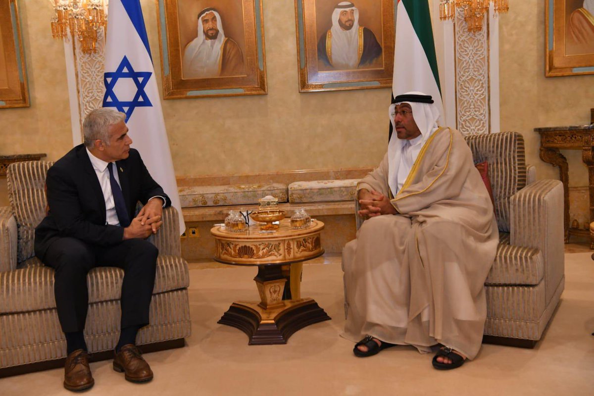 وزير الخارجية يائير لابيد يصل إلى الإمارات في اول زيارة تاريخية لوزير اسرائيلي 
@kaisos1987 …
