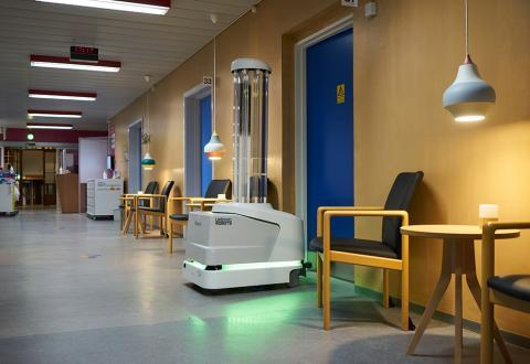 EUinmyRegion's tweet image. #Coronavirus: 100 🇪🇺disinfection robots already delivered to European hospitals in 🇧🇪🇨🇿🇩🇰🇩🇪🇪🇪🇮🇪🇬🇷🇪🇸🇭🇷🇮🇹🇨🇾🇱🇻🇱🇹🇱🇺🇲🇹🇳🇱🇦🇹🇵🇱🇵🇹🇸🇮🇸🇰🇸🇪
📢100 additional EU hospitals treating #COVID19 patients can still express interest in receiving a #disinfectionrobot⤵️
digital-strategy.ec.europa.eu/en/news/corona…