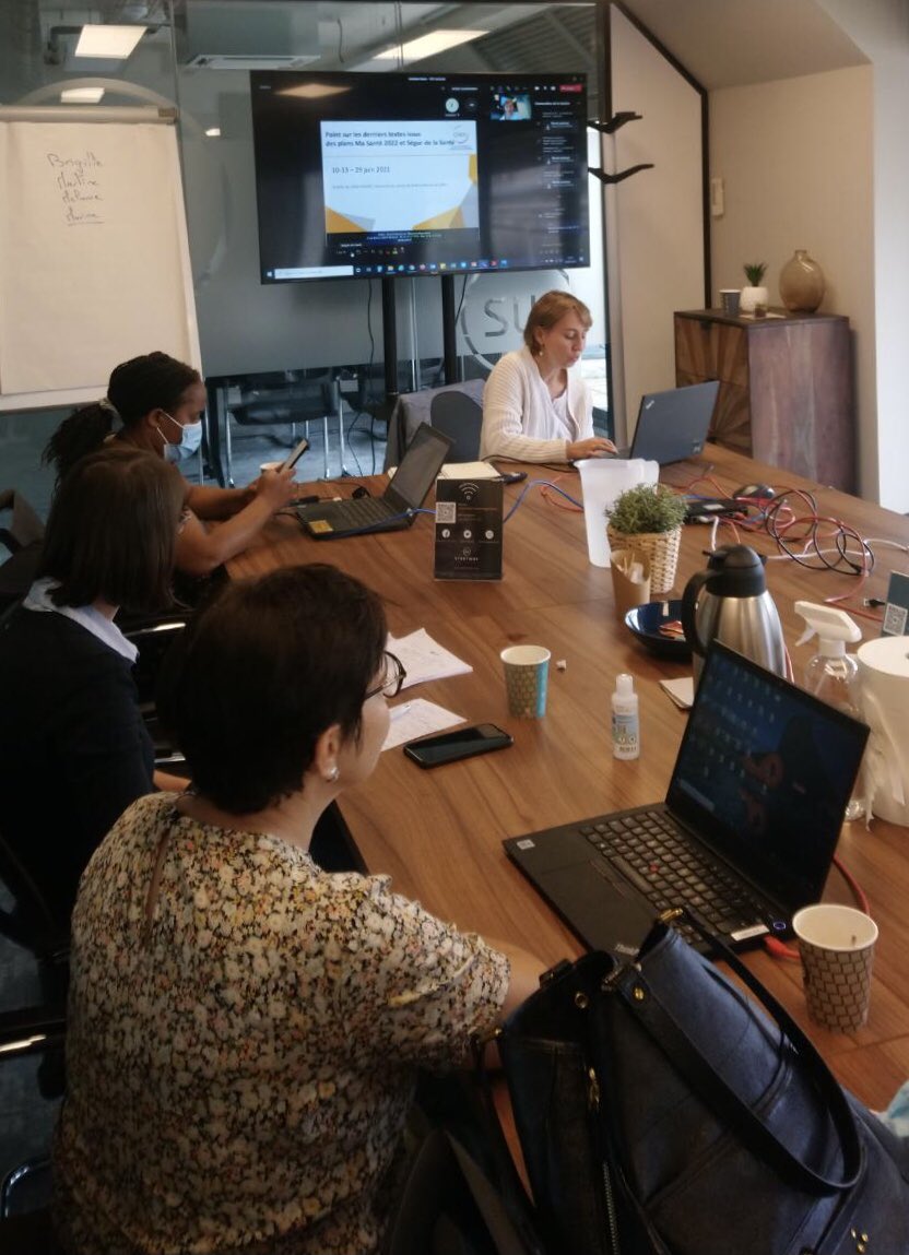 CNEHfr's tweet photo. En direct du 1013 du centre de droit JuriSanté du @CNEHfr en visioconférence permettant la participation record d’une centaine d’inscrits ! Merci pour votre confiance
#ecoledereference https://t.co/ran63WySKX