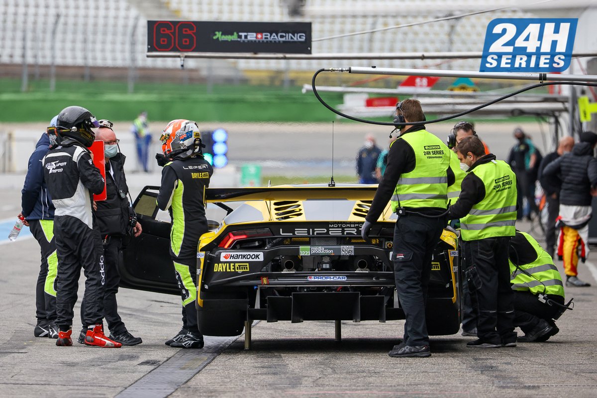24HSERIES's tweet photo. #24HSERIES | @LeipertMotorsp confirms its five-driver line-up for the #24HPORTIMAO, which includes some of @LamborghiniSC’s finest Young and Junior GT3 drivers. 

Full story: https://t.co/3wVwid2UEe

@BrendonLeitch @tcookeracing @SebMorris31 #Lamborghini @AIAPortimao #Huracan https://t.co/Yu1MKKHeit