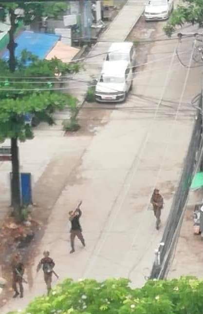SaveMM99's tweet photo. As Terrorists (SAC) blocked most roads in #Tarmwe, forcibly inspected bypassers,and recklessly shot to innocent civillians,houses around 11AM today,2 bypassing innocent civillians from their car had been shot,one had been reportedly killed&amp;one woman seriously injured.
#June29Coup https://t.co/5yVU3M9HKj