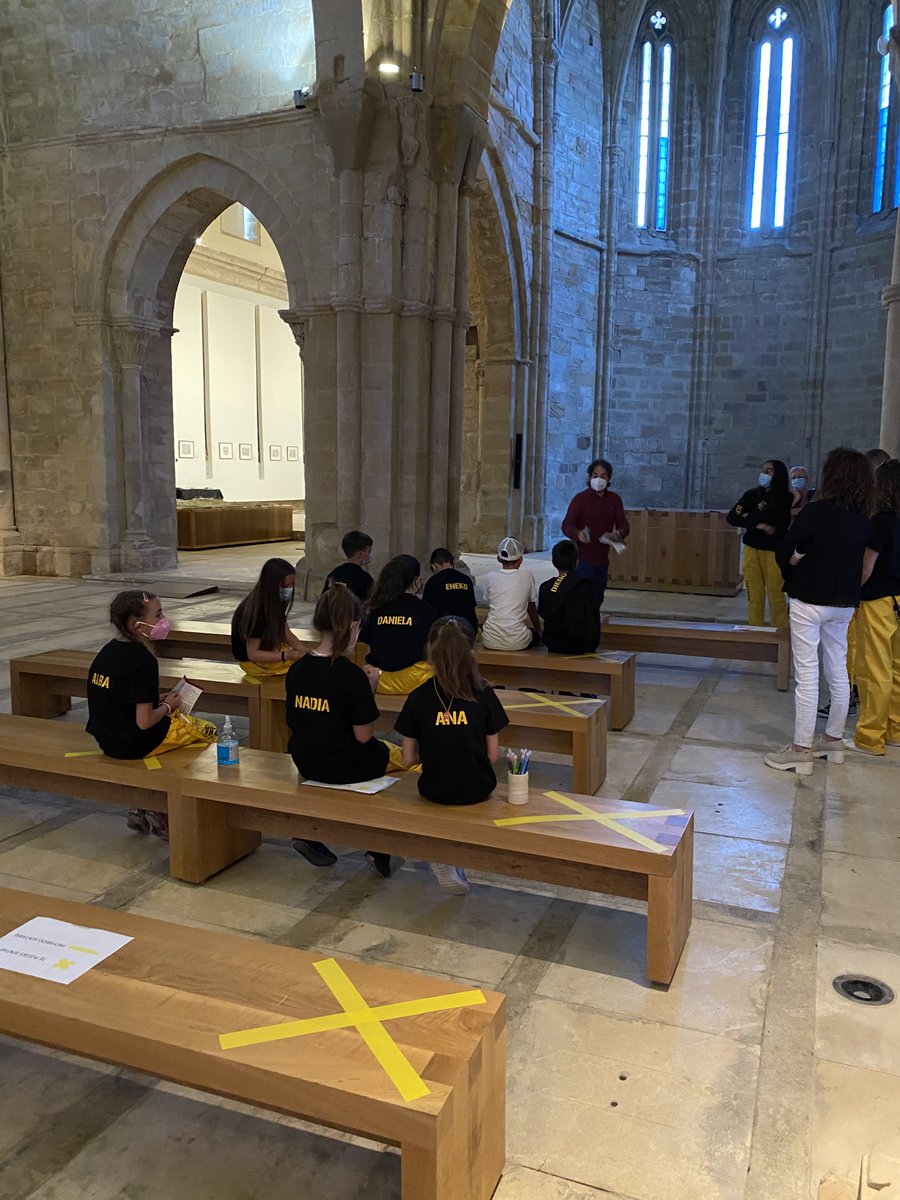 ¡Éxito en la jornada de puertas abiertas del #Rom! ¿Quieres saber qué pasó? 👥👥140 personas pudieron conocer, en primera persona, todas las #novedades introducidas en el #museo gracias al proyecto #MUSNET #CreativeEurope. Pincha en la noticia 👉santamarialareal.org/es/noticias/ex…