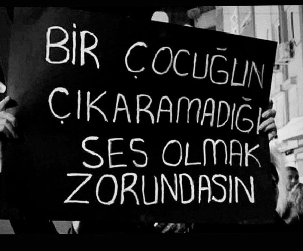 kafadergisi's tweet photo. Bir çocuğun çıkaramadığı ses olmak zorundasın!

#ElmalıDavası https://t.co/Zy1pyFcbCs