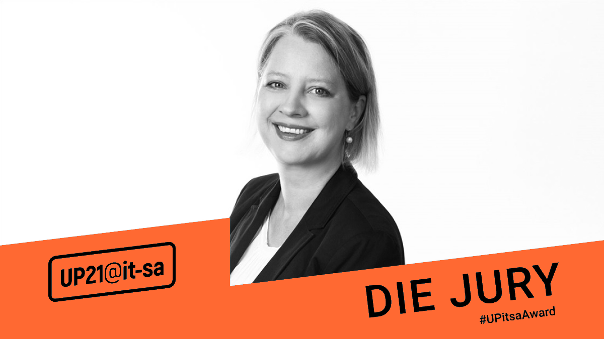Die erste Jurorin, die wir euch vorstellen möchten, ist Sandra Wiesbeck, die Leiterin des  @ITSecCluster. Sie ist bereits seit Beginn des #UPitsaAward mit an Board und freut sich in diesem Jahr ganz besonderes auf die neuen Ideen und frischen Wind, den die Startups mitbringen.