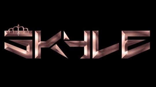 KpopGirlzBands1's tweet photo. #GoodLuckEntertainment debutarán a un nuevo grupo de chicas #SKYLE a mediados de julio. El grupo está formado por una empresa conjunta entre Corea del Sur y China y se dice que la compañía ha estado preparando el lanzamiento de un nuevo grupo desde 2018

https://t.co/ihRFNUROfK https://t.co/aT1X7K9JD7