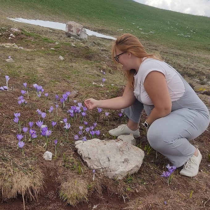 I love nature and will not trade it for anything.🏞️  I like active rest in the mountains, going down<a href="/tag/nature"class="tags"><span>#nature</span></a><a href="/tag/curvy"class="tags"><span>#curvy</span></a><a href="/tag/pregnant"class="tags"><span>#pregnant</span></a><a href="/tag/redhead"class="tags"><span>#redhead</span></a>