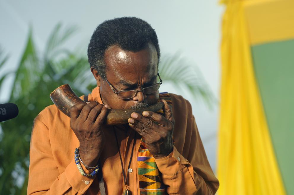 Oikoumene's tweet photo. During a virtual gathering, church leaders from the #Caribbean shared a moment of prayer to prepare their discussions, which centered on the challenges facing  churches and communities. #COVID19, they shared, has exacerbated existing injustice… https://t.co/YNlcrKilLt #WCC https://t.co/VIzFEjk7T4