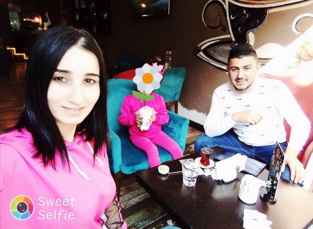 __banakalsa's tweet photo. #elmalıdavası başrolde oynayan kişileri neden saklıyorsunuz
Mağdur olan saklanır kollanir
Bu iki insan kılıklınin posteri bu yurdun heryerine asılmali
Rahmi Akman ve Merve Akman

Ateşlerde yanın soysuzlar https://t.co/n3DB6Oa3SZ