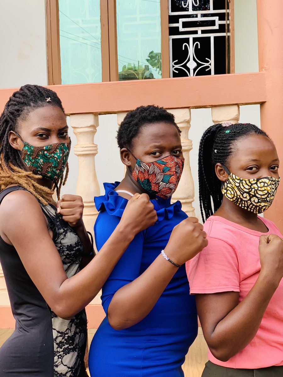 KimuliCollect's tweet image. Staying creative during COVID-19 pandemic for a good cause.
We believe that we are all aware about how germs and virii spread &amp;amp; the importance of wearing a mask especially to people residing or hustling from crowded places!!
.
.

#fightcovid19 
#staysafe 
#reusablemasks