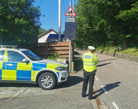 PSOSRoads's tweet photo. Speed check in Tarbet on the #A82 today. This is in support of local residents and ties in with our Vulnerable Road User Campaign.
A number of warnings issued regarding inappropriate speed.

#LRPU
@AButeWDunbarPol https://t.co/j1sOf3OA8c