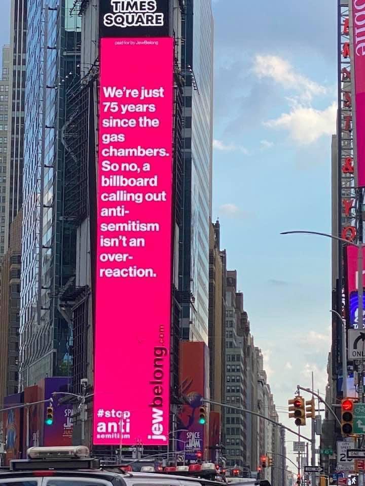 JulietMosesNZ's tweet photo. Today on Times Square. https://t.co/FFjCTiTcQy