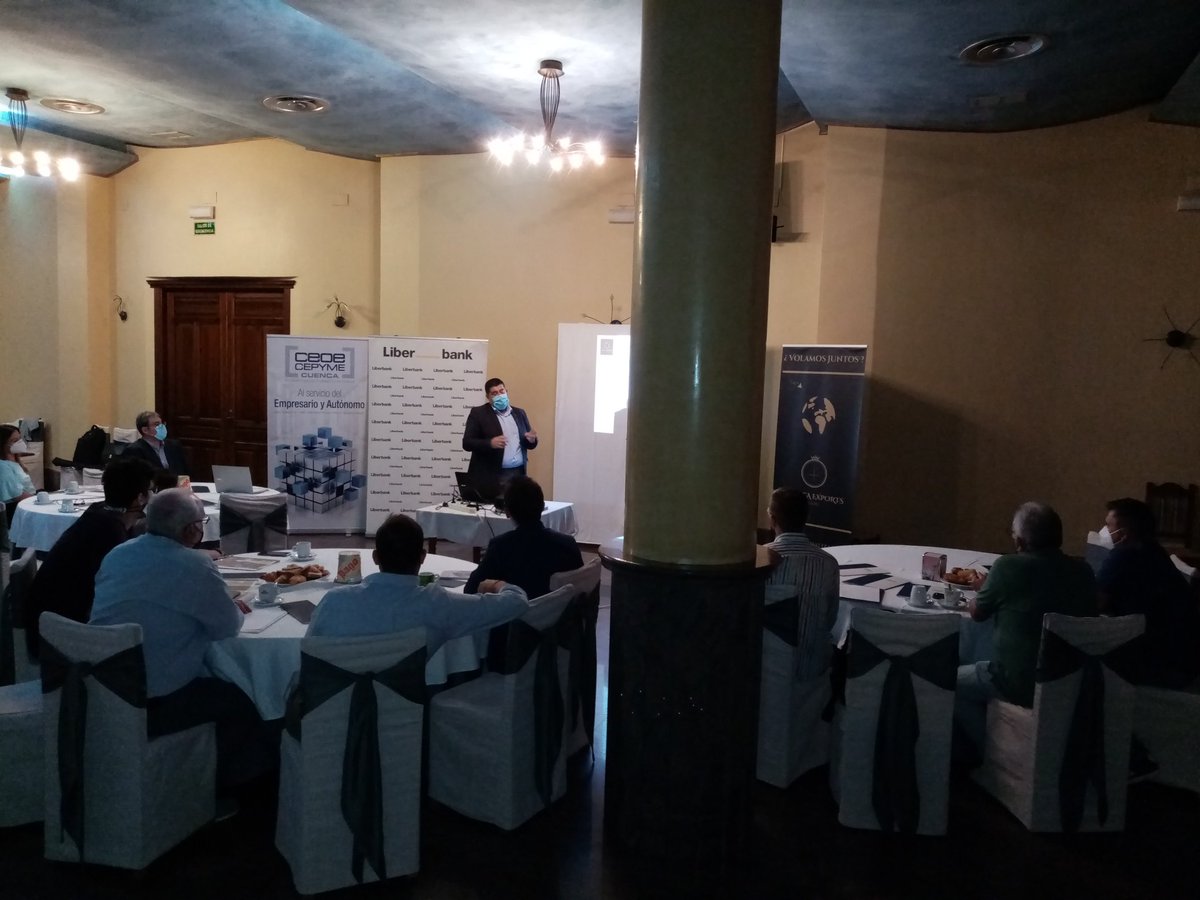 emprendemascu's tweet photo. #empresas #autonomos y #emprendedores de sectores #agroalomentario de #LaMancha se informan sobre #internacionalizacion gracias a @ceoecuenca @acesanc @_CECAM e @Ipex_clm con la colaboración de @Liberbank y #CUENCAEXPORTSFOOD https://t.co/bfEiOvOjuo