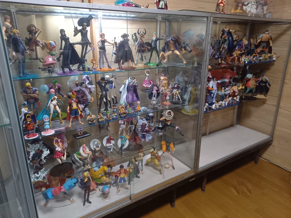 ワンピースフィギュアまとめ売り！　ショーケース付き ヒロ31 on X: 