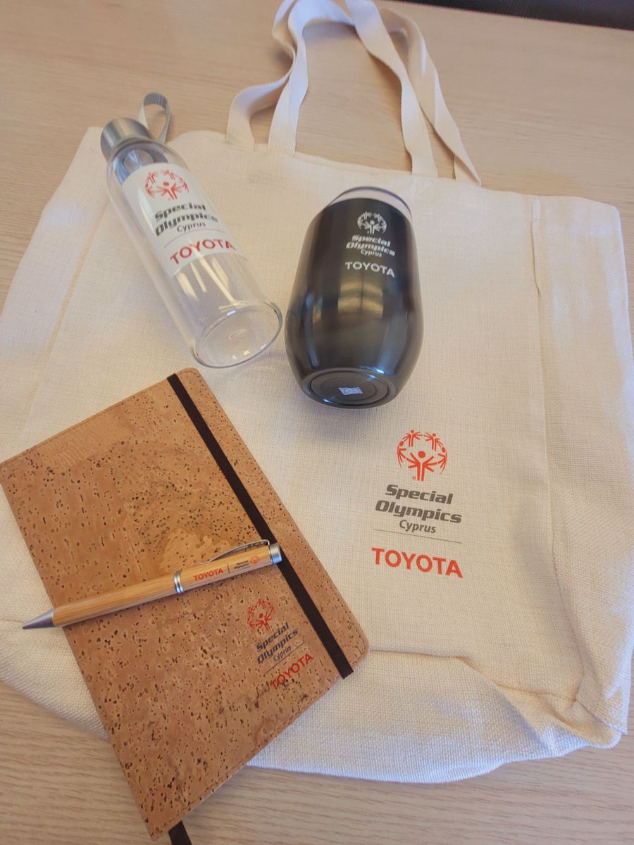Έτοιμα τα δωράκια του διαγωνισμού, όπου έλαβαν μέρος οι υπαλλήλοι της TOYOTA. 
Να υπενθυμίσουμε ότι ο εν λόγω διαγωνισμός εντάσσεται στα πλαίσια της τριετής συνεργασίας μας.
Οι υπαλλήλοι με τις περισσότερες σωστές απαντήσεις, θα βραβευτούν τον ερχόμενο μήνα. 
@SpecOlympicsEU