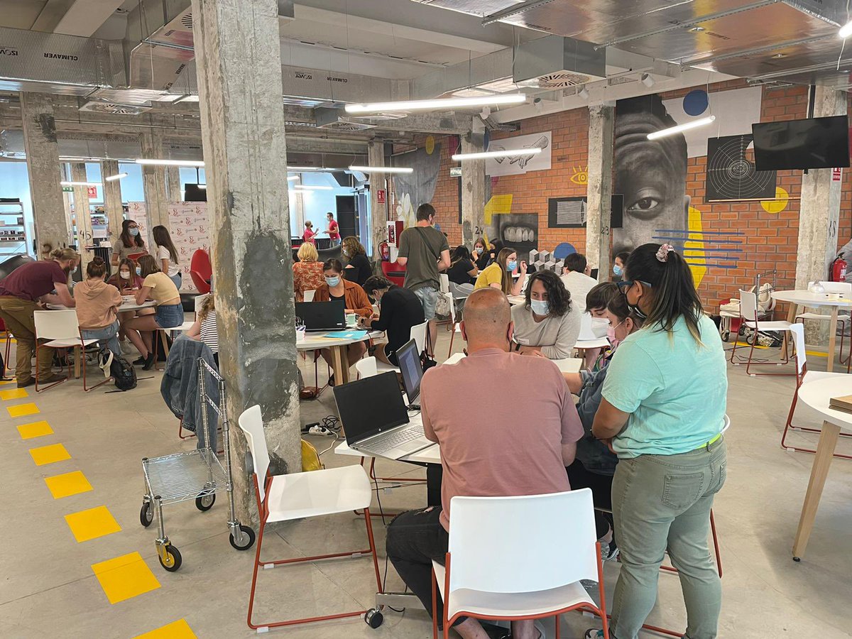 EJnorteVLL's tweet photo. Arranca GIRLS IN STEM, internacional #bootcamp donde +de 20 chicas de Polonia, Bélgica, Francia y España trabajarán en proyectos relacionados con Ciencia, Tecnología, Ingeniería y Matemáticas.
Bienvenidxs al #espaciojovennorte
#girslinstem #decreatievestem #stem https://t.co/3JIOhoYidF