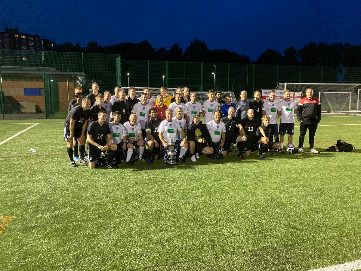 englandfansfc1's tweet photo. Many thanks to Fan Club Nationalmannschaft for the game, Good Game played in the right way! #FansFootball
🏴🦁🇩🇪 https://t.co/xYA7Y0TxBc