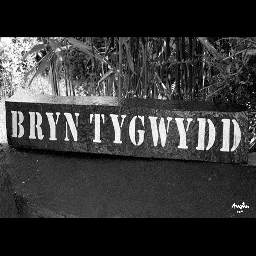 NEWStudioTM's tweet photo. #Commission #AustinVonNew #HandMadeLettering #Type... #Etc... https://t.co/rsmuzO7Vdq