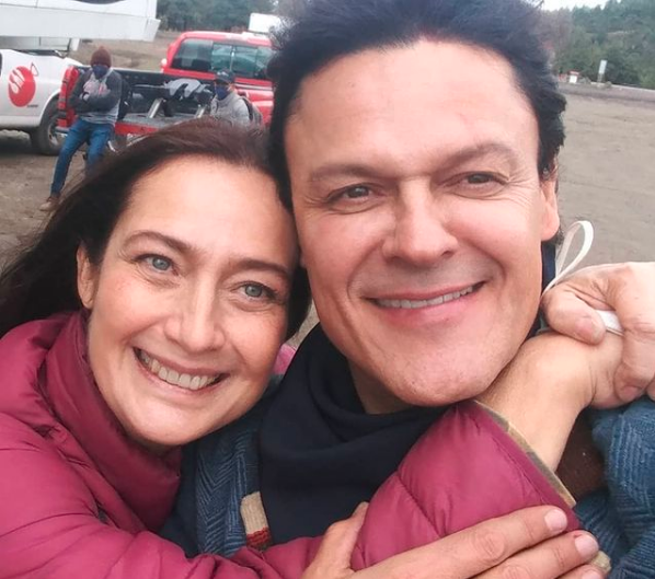 RominaRichards2's tweet photo. A 12 años del estreno de HQEDNS, Diana Golden y Pedro se reencuentran en locación de MALVERDE ❤
Rafita y la Generala 🙌😍 Qué hermoso ❣ https://t.co/qH7Mo2AlMI