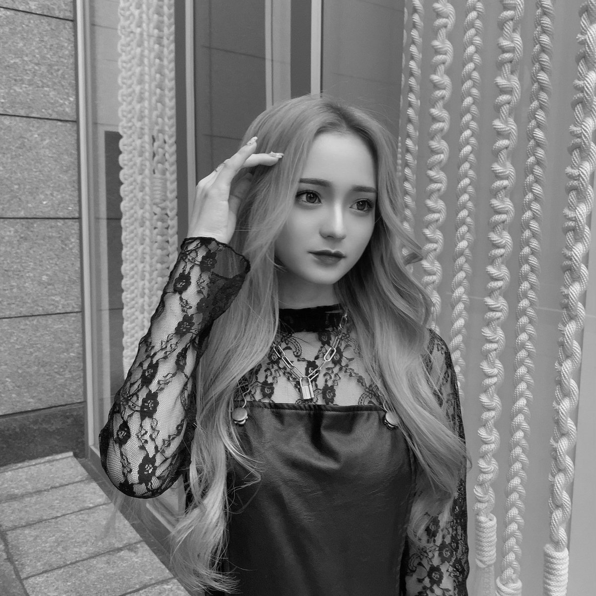 また新しい髪色を入手してしまった