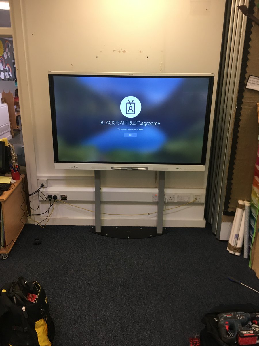 HTS_AV's tweet photo. The electric height adjustable riser, suitable for a mixture of #classrooms:
👉 Position the screen as low or high as you want, ideal for small children &amp; adult users.
👉Designed to take the weight of the screen directly to the floor rather than relying on wall fixings.
-
#edtech https://t.co/APmTEHPBqg