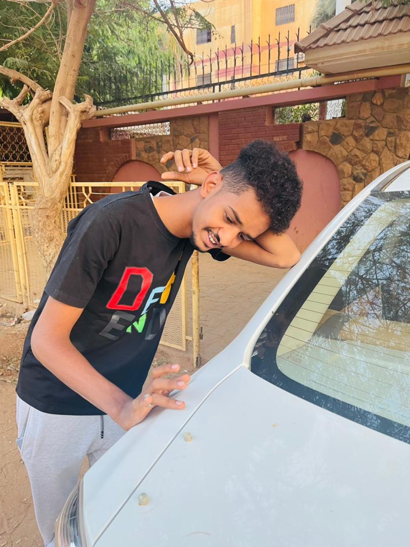 Alshik18268505's tweet photo. هادئين جدا وراضين بما كتبه الله لنا وحتي لو كان وجعا يؤلمنا وفالحمد الله دائما https://t.co/JvqT0LRANe