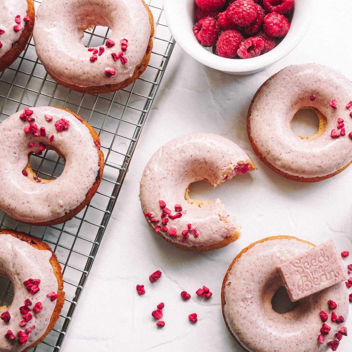 seedandbean's tweet image. Just as fluffy and delicious, but wayyyy quicker to make! That means quicker eating time! Vanilla Bean &amp;amp; Raspberry BAKED Doughnuts for the win! bit.ly/3w3g6vT

#DoughnutWeek