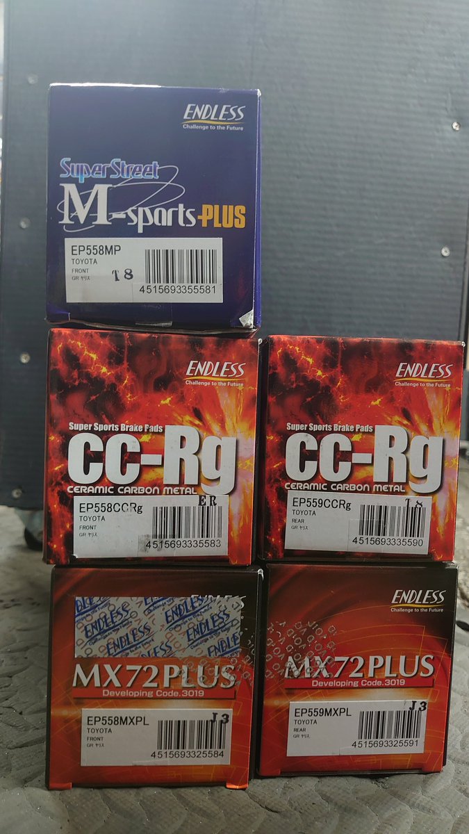 ya_gr4's tweet photo. SSMplusはサーキット走ったら終了したのでフロントだけ買い替え。
その他、サーキットにも使えるこの2つを試してみる
#GRヤリス
#GRYaris
#Endless
#ccrg
#mx72plus
#ssmplus https://t.co/Hb1PQB8v9x