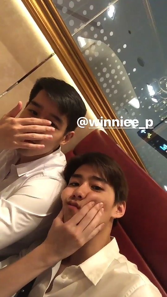 P_a_s_t_e_l_P_5's tweet image. พี่ชายเค้าดีกว่า ขอโทษที่ชั้นดันนึกถึงโมเม้น วินนี่พีพี 5555555555555