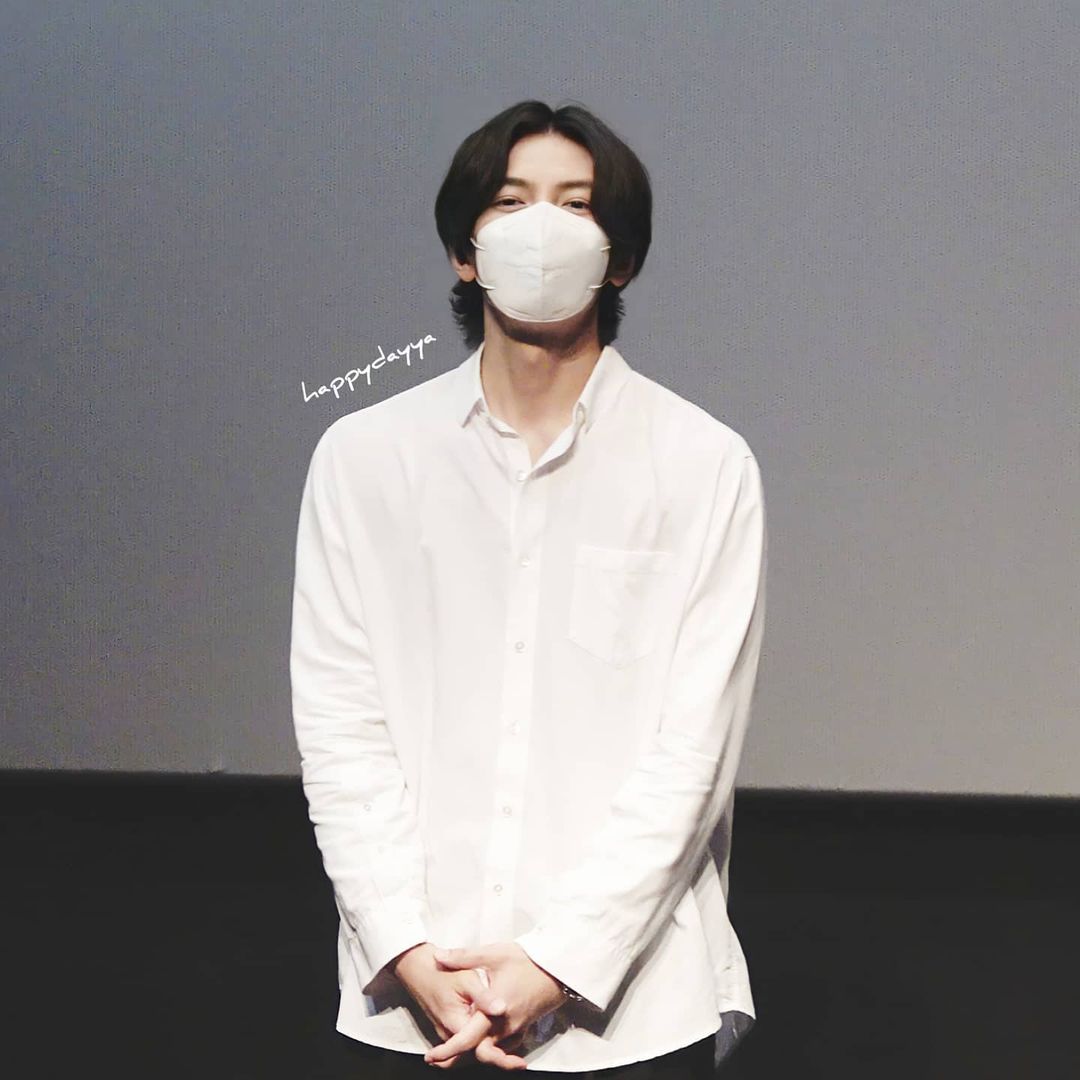 JCWFever's tweet photo. JiChangWook 😍😍😍
[Movie] Hard Hit Stage Greetings 20210626
@jichangwook #BackstreetRookie
#JiChangWook #지창욱 #TheK2 #KimJeha #SuspiciousPartner #jichangwookfever  #Healer  #MeltingMeSoftly
#citycoupleswayoflove
#LovestruckintheCity
#hardhit #restrictedcall
Cr@happydayya https://t.co/LHbEPSKWKY